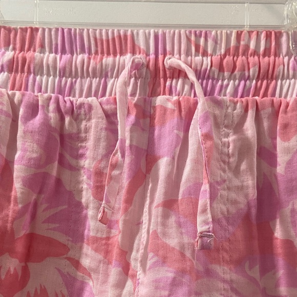 Columbia Holly Hideaway Breezy Short 5" Relax Fit Large Pink Floral Women's NWT - Picture 4 of 10